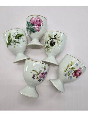 Vintage Egg Cups With Floral Designs Set Of 5 Gold Trim England VL5103